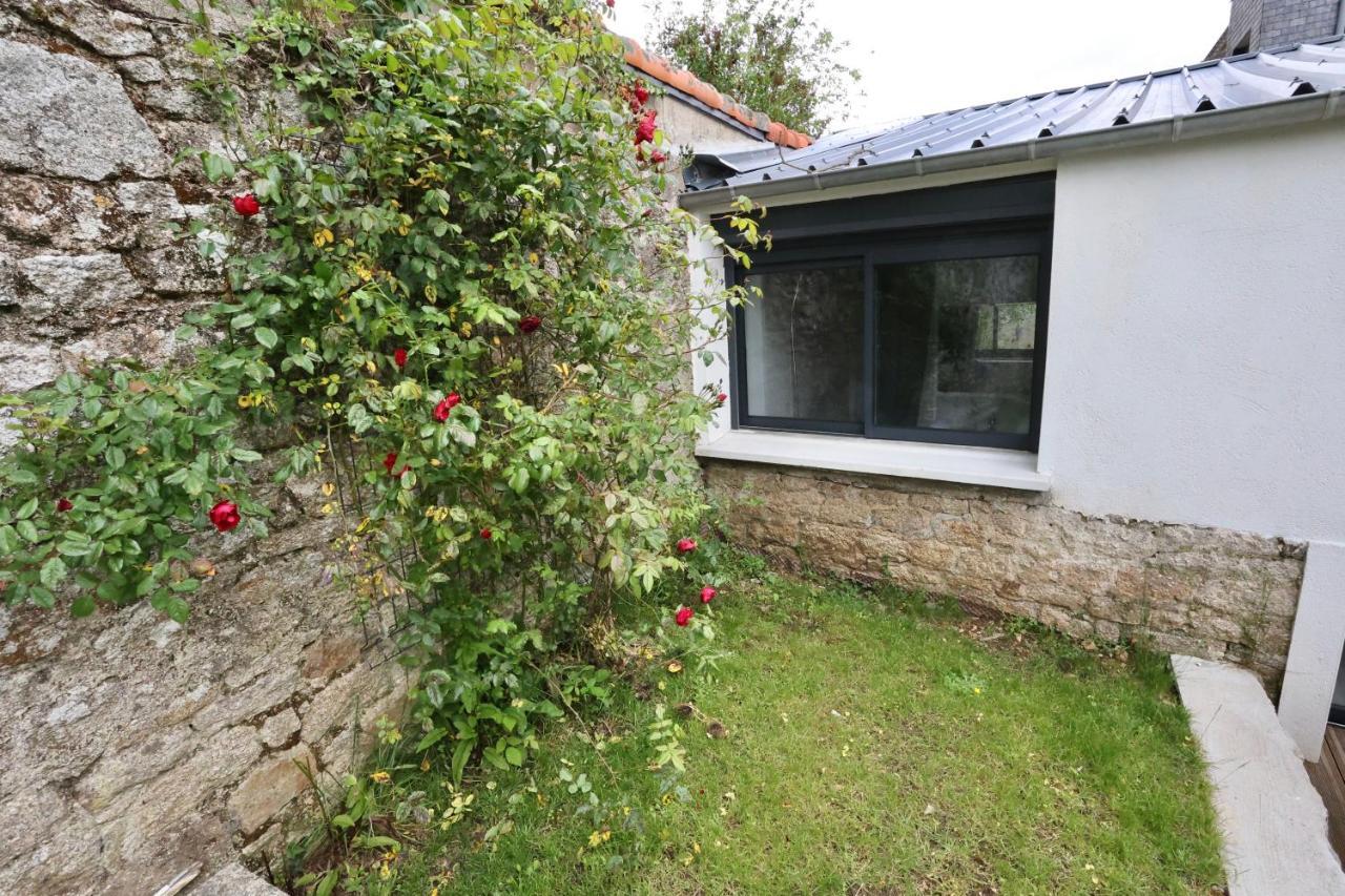 Appartement L'atelier et sa terrasse à Pontivy Extérieur photo